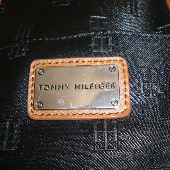 TOMMY HILFIGER Multi-Compartment Purse Handbag - Picture 2 of 8